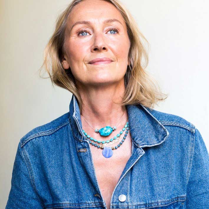 Yoga med Karin Björkegren Jones och utbilda dig till lymfyogalärare